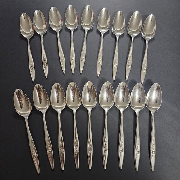 Oneida Other - Oneidacraft Lasting Rose 18 teaspoons stainless steel flatware oneida spoon 6"